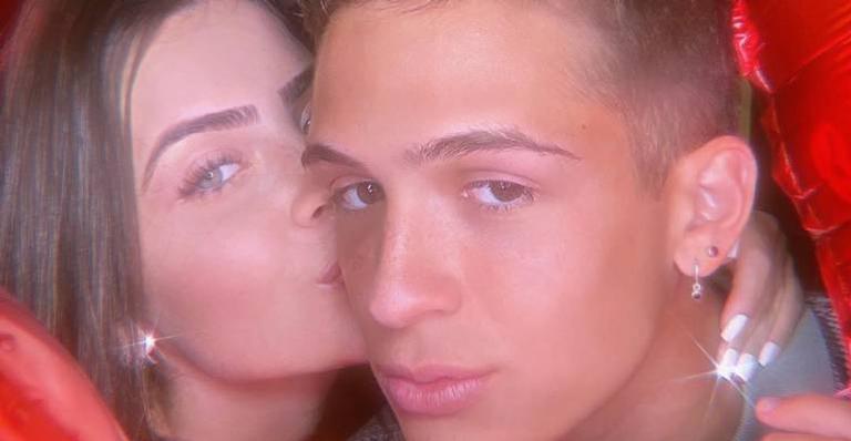 João Guilherme comemora aniversário de namoro com Jade Picon: ”Demorou pra aceitar namorar comigo”