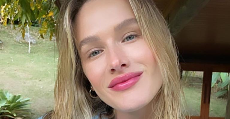 Fiorella Mattheis encanta ao relembrar registros marcantes de sua infância