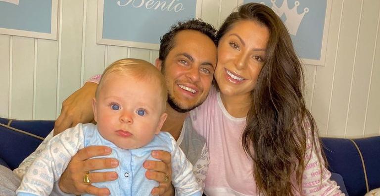 Andressa Ferreira posa com a família e dispara: ‘Quem espalha amor não tem tempo pra atacar pedras’