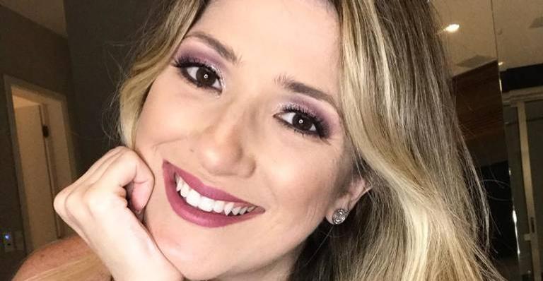 Dani Calabresa revela na TV que usou vibrador para evitar sinusite