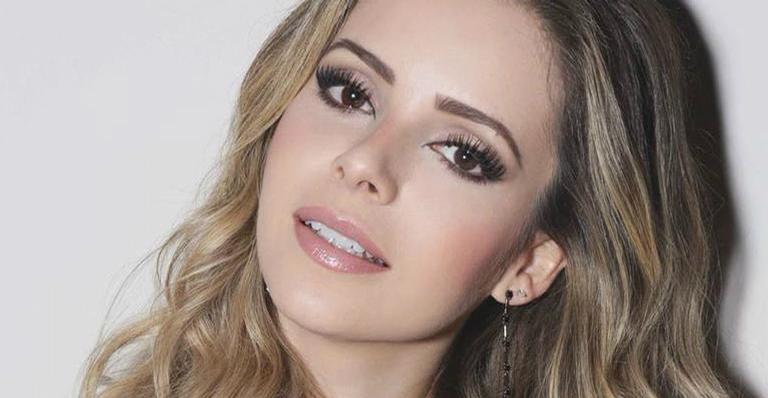 Sandy abre o jogo sobre a sua religião e a vida espiritual