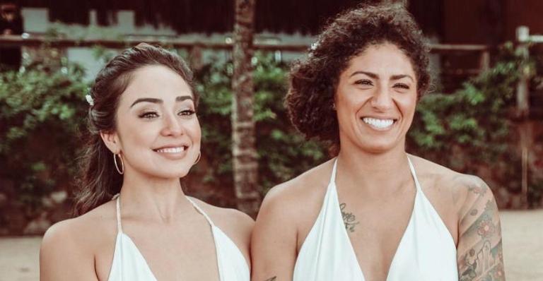 Cris Rozeira, jogadora da Seleção Brasileira, se casa em cerimônia intimista: ”Com muito amor”