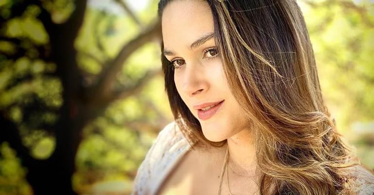 Fernanda Machado curte piscina na companhia do filho caçula: ”Fim de semana tão gostoso”