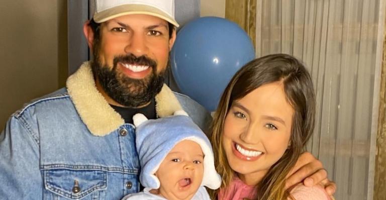 Sorocaba e Biah Rodriguez fazem festinha fofíssima e temática para comemorar três meses de Theo
