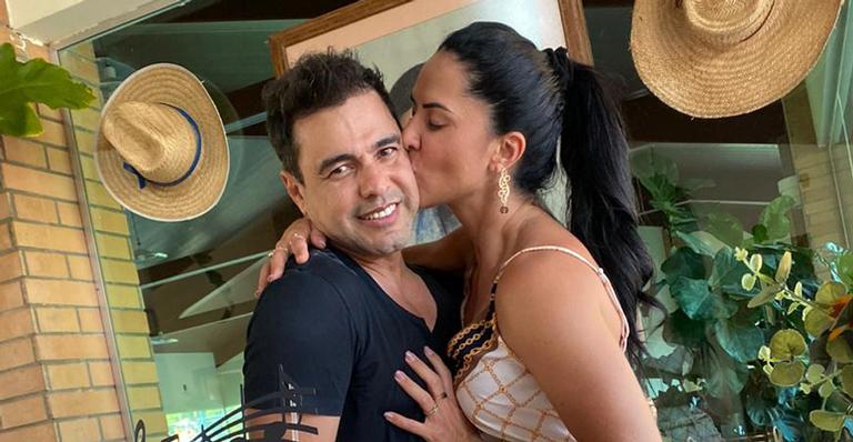 Zezé Di Camargo comemora aniversário de 58 anos