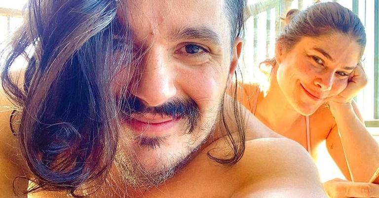 Bruno Lopes posa com Priscila Fantin: ”Hora de acordar e ficar no chameguinho”