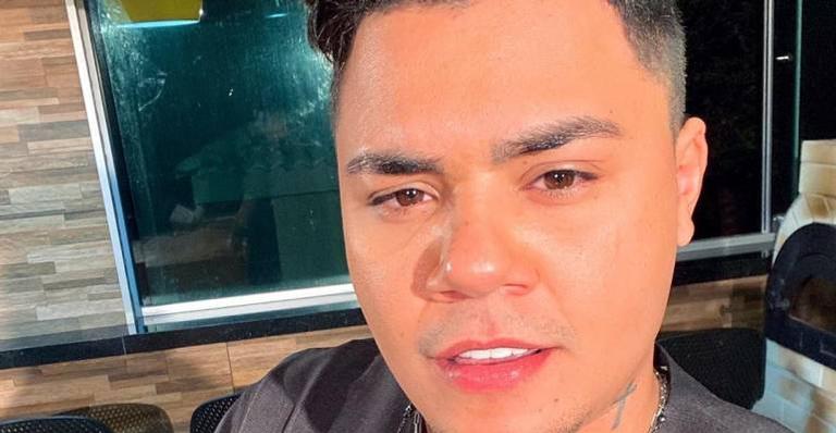 Felipe Araújo celebra vitória do PSG e manda recado para Neymar: ”Domingo sai o gol e a taça”