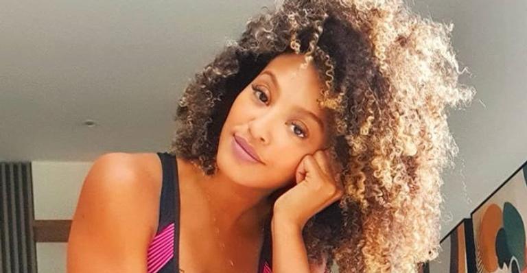 Sheron Menezzes posta clique poderoso e arranca elogios da web: ”Que absurdo de linda”