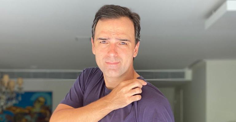 Tadeu Schmidt mostra reunião de pauta do ‘Fantástico’: ”Home office na veia”