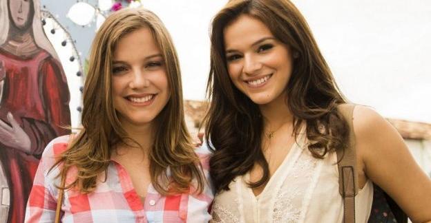 Alice Wegmann relembra parceria com Bruna Marquezine na novela ‘Em Família’