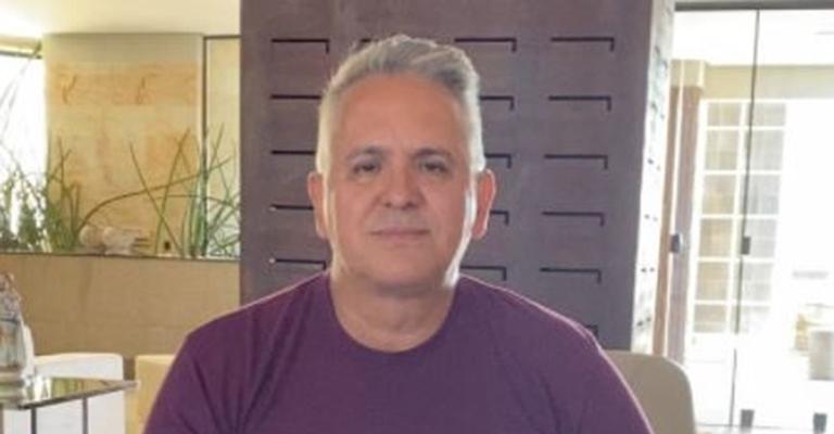 Orlando Morais lamenta morte da cachorrinha da família: ”Obrigado por tanta fidelidade”