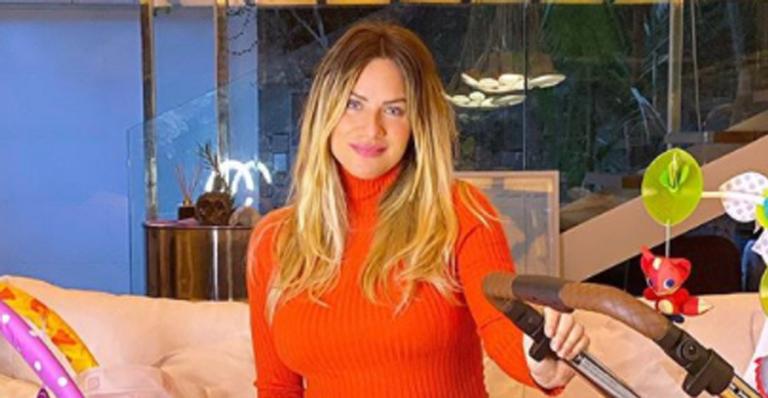 Giovanna Ewbank revela que está doando leite materno