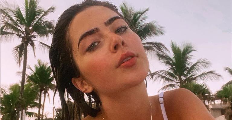 Jade Picon compartilha clique maravilhoso em São Miguel dos Milagres: ”Meu novo plano de fundo”