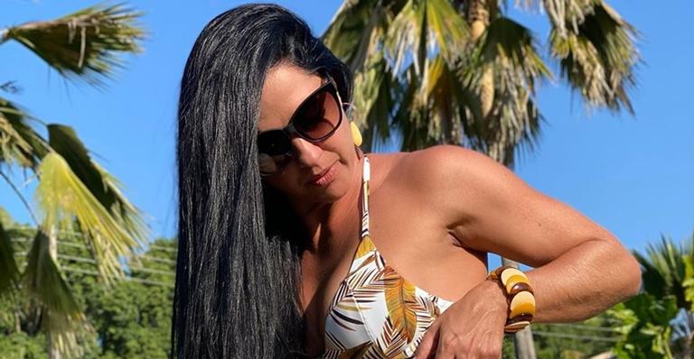 Graciele Lacerda ostenta beleza em clique de biquíni: ”Que corpão escultural”