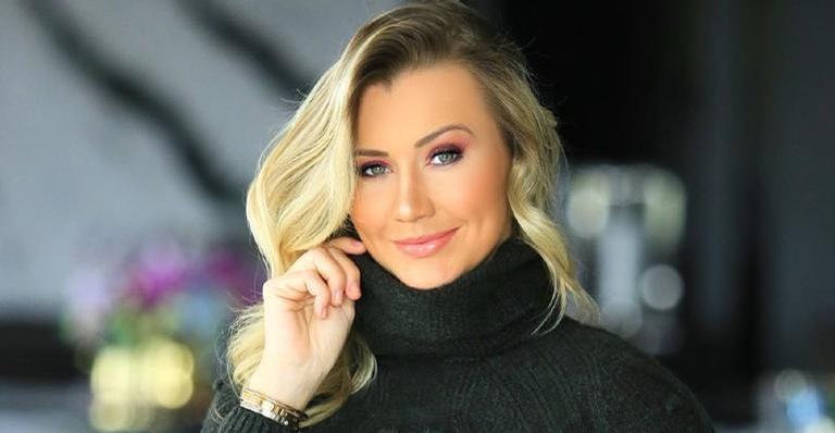 Ana Paula Siebert surge vestindo look grifado avaliado em mais de R$20 mil: ”Que luxo”