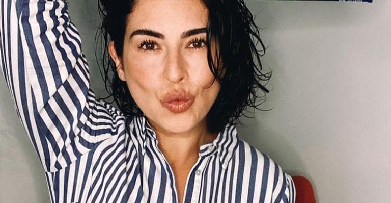 Fernanda Paes Leme deixa os seguidores babando ao posar com look todo brilhante