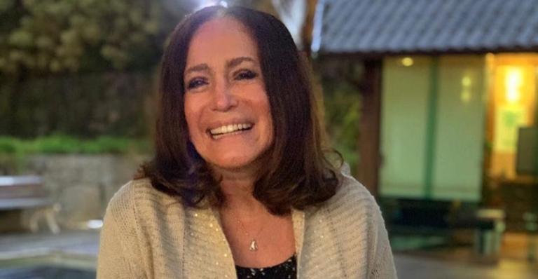 Susana Vieira arrasa em suas redes sociais ao aderir à tendência do conjunto tie-dye