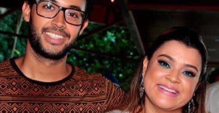 Preta Gil presta homenagem de aniversário ao irmão caçula: ”Homem que me orgulha demais”