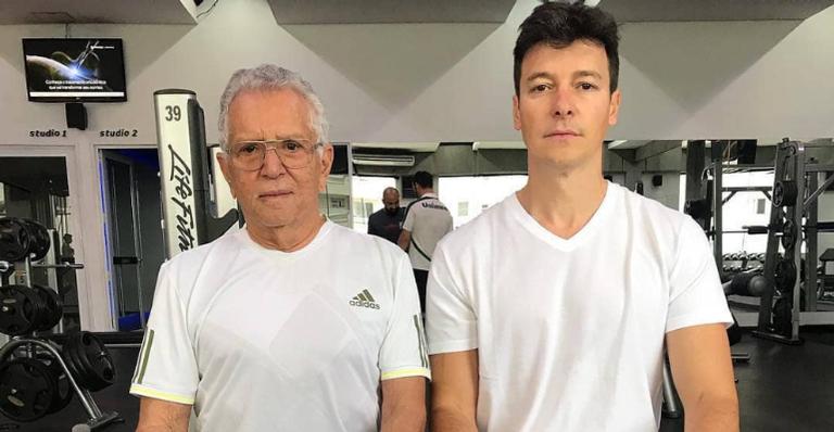 Rodrigo Faro surge malhando com Carlos Alberto de Nobrega: ”Saudade de treinar com os amigos, né”