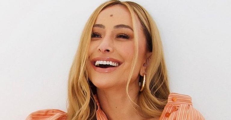 Sabrina Sato posa belíssima com look milionário e pernões roubam a cena: ”Corpão!”