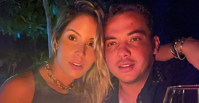 Wesley Safadão publica cliques poderosos com a esposa, Thyane, diante de jatinho particular