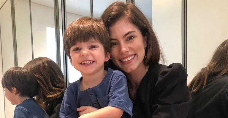 Bruna Hamú se declara ao posar coladinha ao filho, Julio: ”Meu coração ta explodindo”