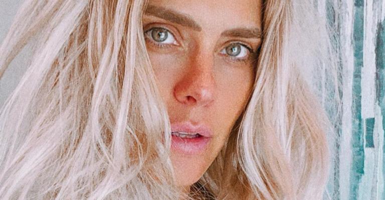 Carolina Dieckmann canta ‘Velha Infância’, do Tribalistas, e encanta web