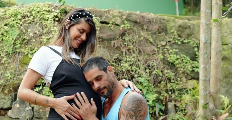 Grávida, Fran Grossi exibe o barrigão de 38 semanas e revela: ”Tô ansiosa”