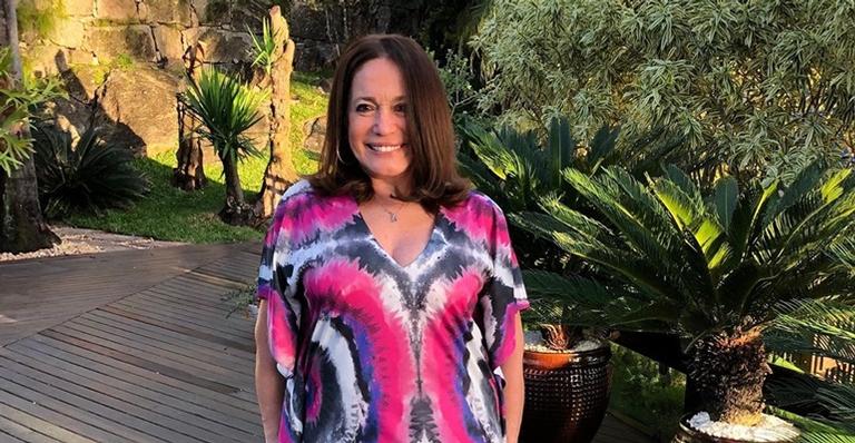Sorridente, Susana Vieira curte manhã de sol e é elogiada: ”Está incrível”