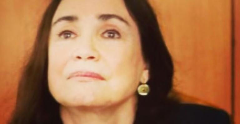 Regina Duarte sofre acidente na rua e quebra três dentes: ”Aterrissei de boca no chão”