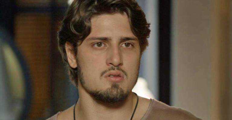 Após ser rejeitado por Lili, Rafael descobre doença e encontra um novo amor em ‘Totalmente Demais’