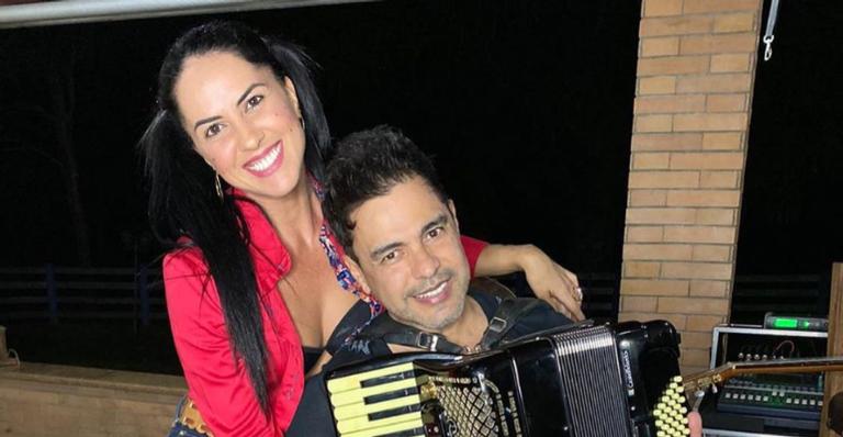 Graciele Lacerda surge posando ao lado de Zezé Di Camargo em clique romântico