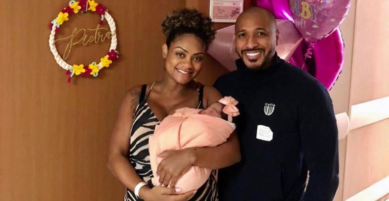 Ex-BBB Jaque Faria dá detalhes do nascimento de sua primeira filha, Pietra: ”Maior amor do mundo”