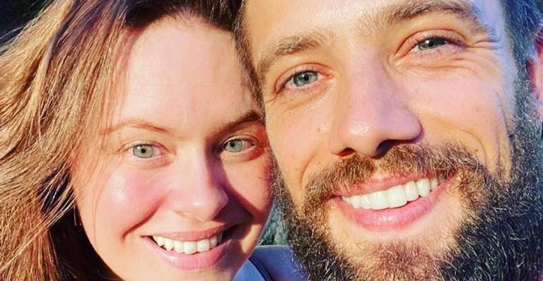 Mari Bridi posa com Rafael Cardoso e fala sobre cansaço: ”Quem vence a competição?”