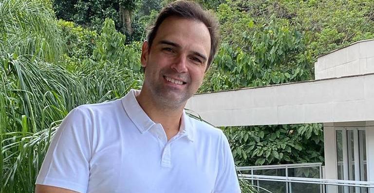 Tadeu Schmidt relembra mudança para o Rio de Janeiro: ”Há exatos 20 anos”