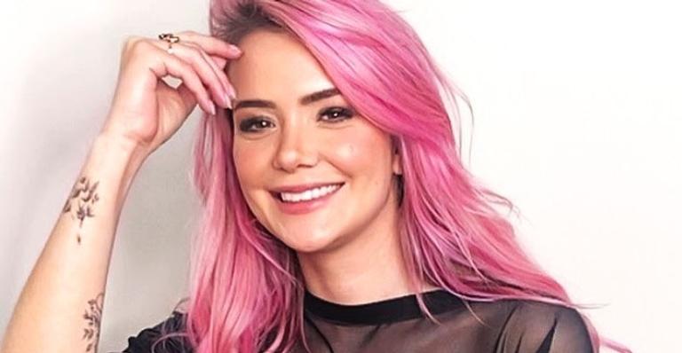 Marcela Mc Gowan dá close em corpão e exibe bumbum real: ”Estria e celulite são normais”