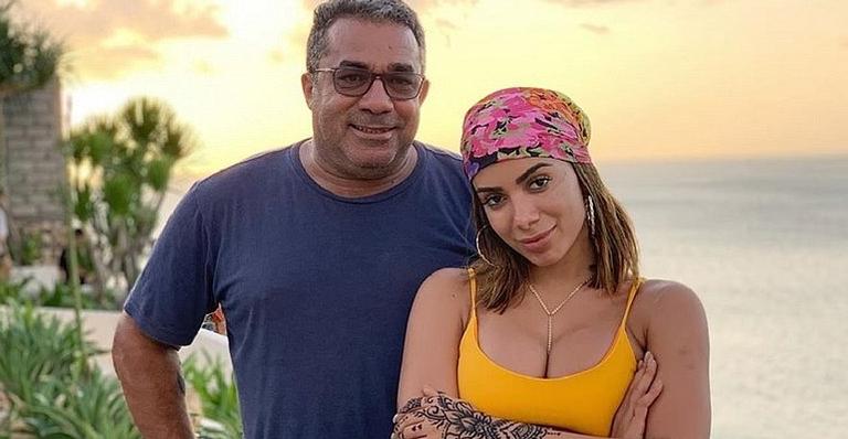 Mauro Machado, pai de Anitta, está internado em hospital do Rio de Janeiro
