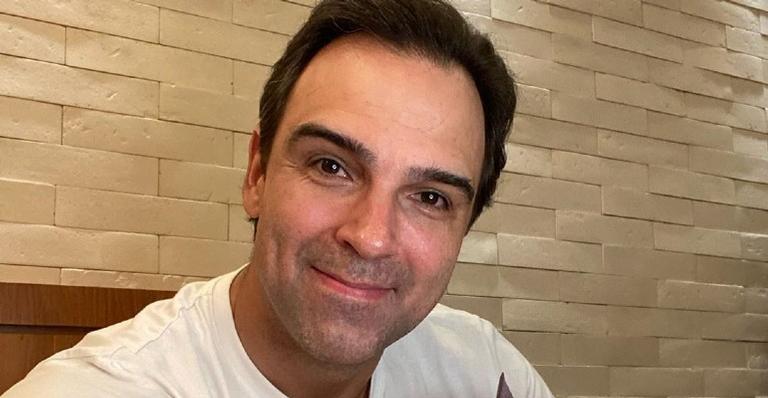 Tadeu Schmidt testa negativo para o Covid-19: ”Meu esforço valeu a pena”
