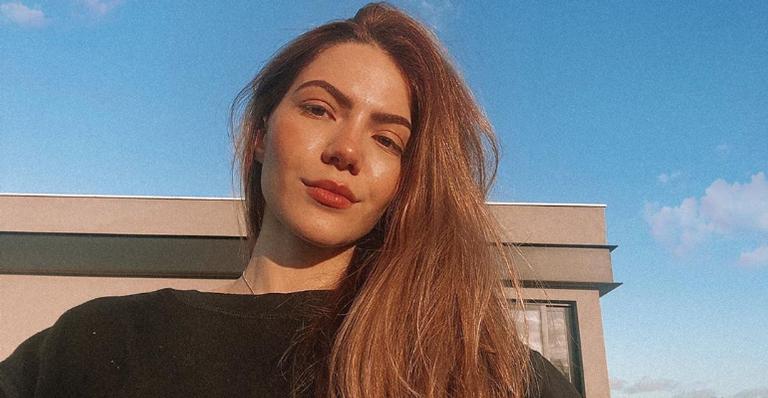 Sarah Poncio esbanja leveza em novo clique: ”Feliz da vida”