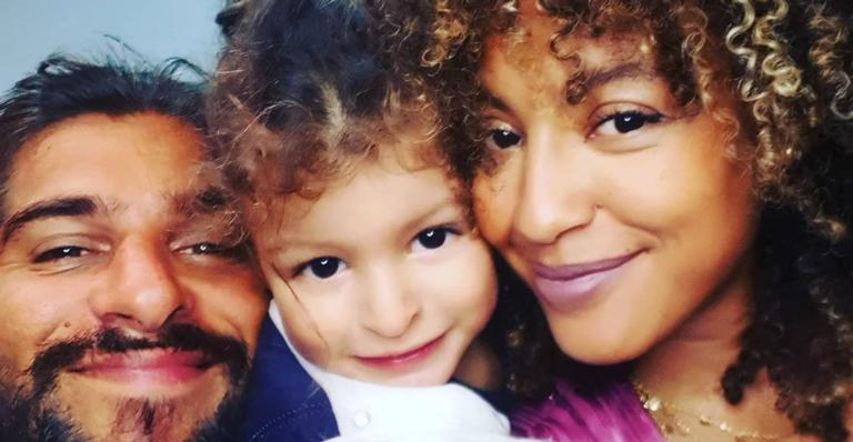 Sheron Menezzes encanta a web ao relembrar lindo clique com o filho: ”Um dia feliz”