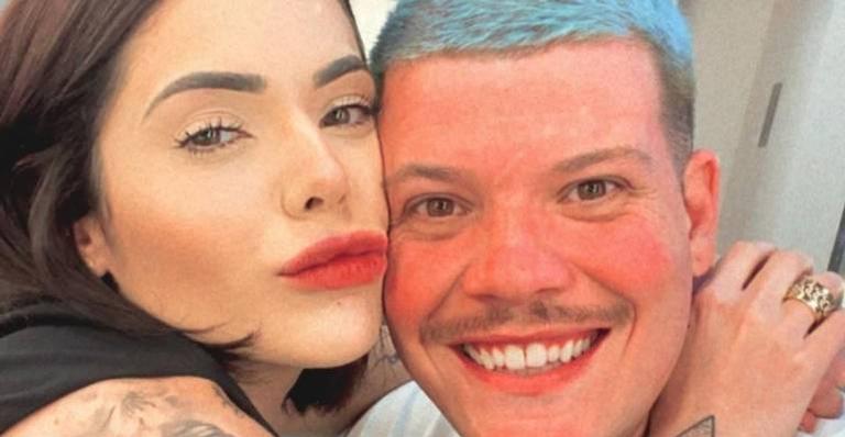 Ferrugem fala sobre o apoio da esposa para emagrecer: ”Um não deixa o outro sair do foco”
