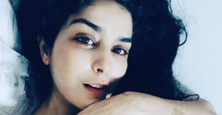 Leticia Sabatella reflete sobre amor próprio: ”Me cuidando com carinho”