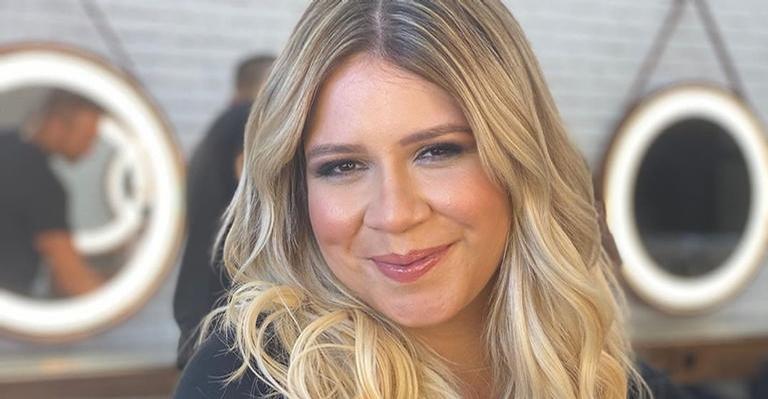 Marília Mendonça diz que tem ‘coleção de ex’ e Anitta brinca: ”Aposto que eu coleciono mais”