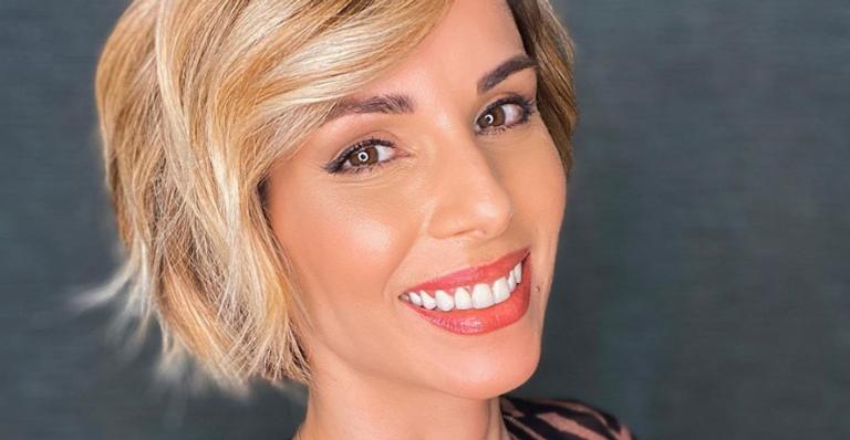 Ana Furtado curte feriado em grande estilo e arranca elogios dos fãs: ”Perfeita”