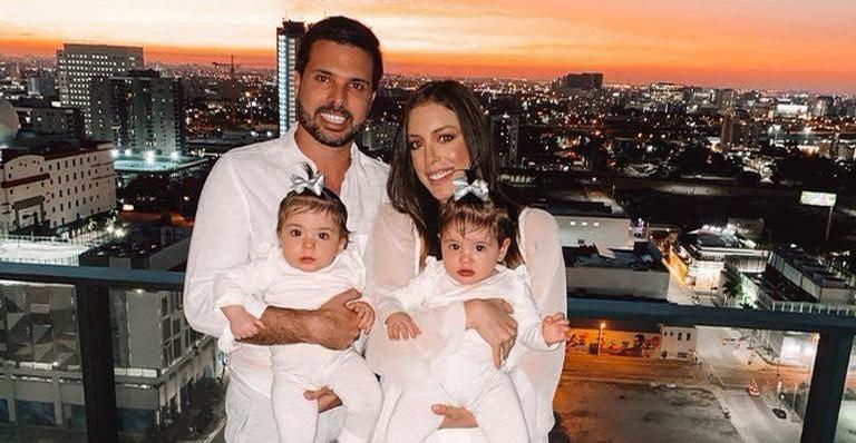 Fabiana Justus encanta web ao flagrar as filhas de mãos dadas: ”Muita fofura”