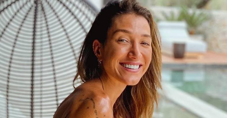 Gabriela Pugliesi posta foto com a mãe e as irmãs e faz declaração: ”Mulheres da minha vida”