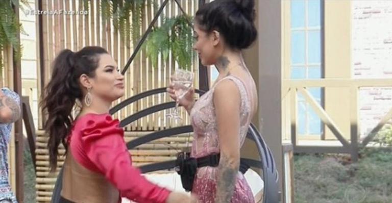 A Fazenda: Mc Mirella reclama da presença de participante: ”Amante do meu ex”