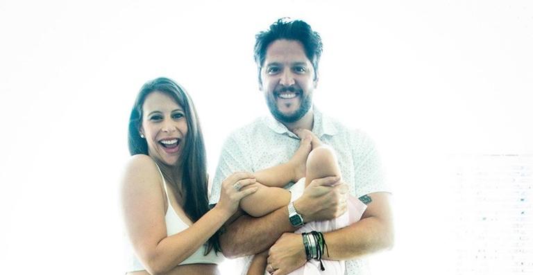 André Vasco posa com a família e faz agradecimento especial após completar 36 anos