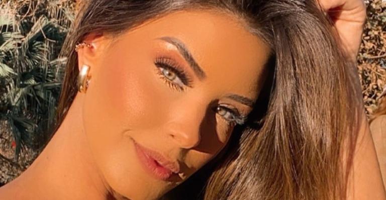Ivy Moraes posa deslumbrante de biquíni e ostenta corpaço escultural: ”Beldade!”