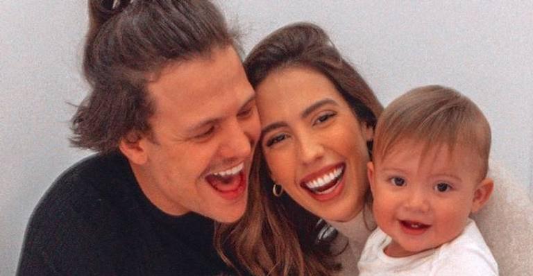 Saulo Poncio posta foto com Gabi Brandt e o filho e faz declaração: ”Minha vida”